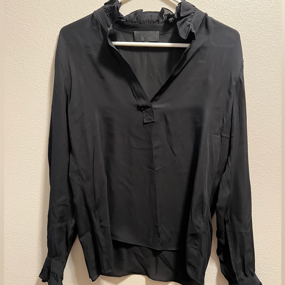NILI LOTAN Black Long Sleeve Ruffle Top. 100% silk. Size Large.